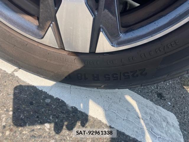 Peugeot 3008 2019-07 7502209-6