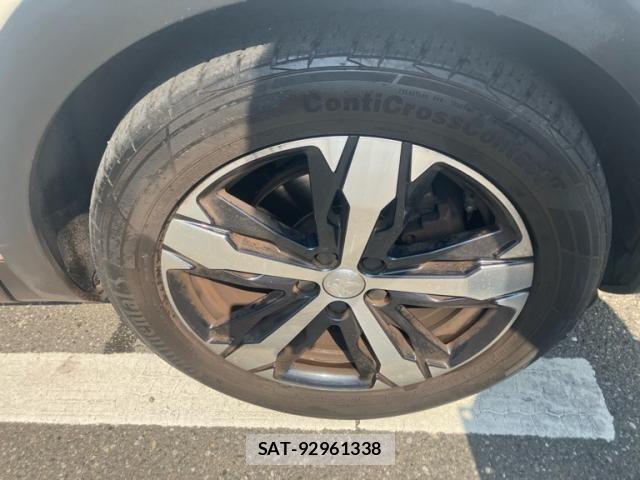 Peugeot 3008 2019-07 7502209-7