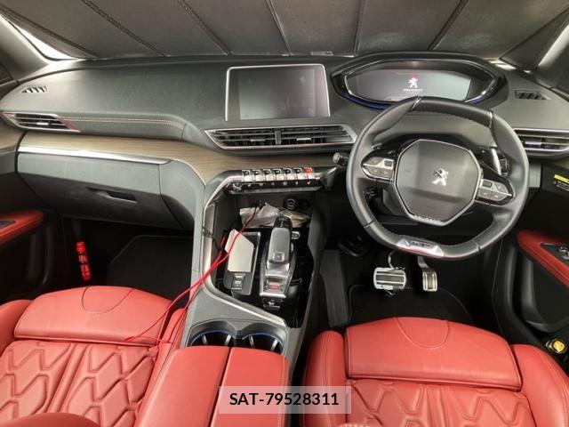 Peugeot 3008 2022-03 7509650-12