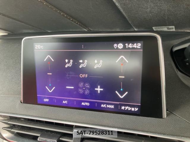 Peugeot 3008 2022-03 7509650-15