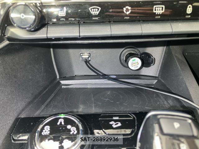 Peugeot 3008 2020-12 7619157-24