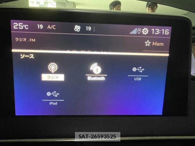 Peugeot 3008 2019-09 7619158-24