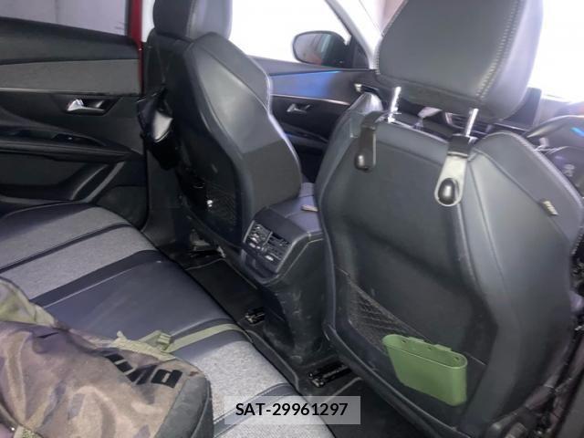 Peugeot 3008 2017-06 7727137-10