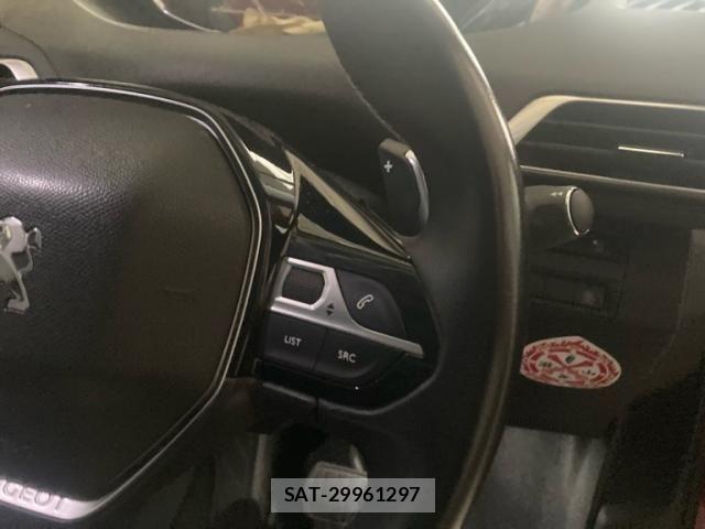Peugeot 3008 2017-06 7727137-15
