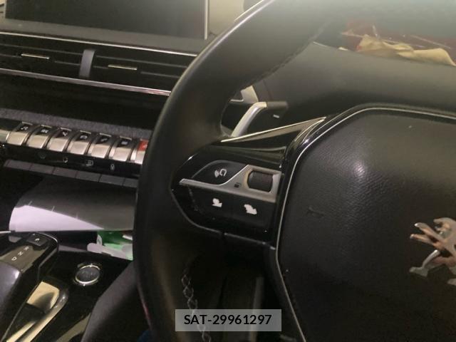 Peugeot 3008 2017-06 7727137-16