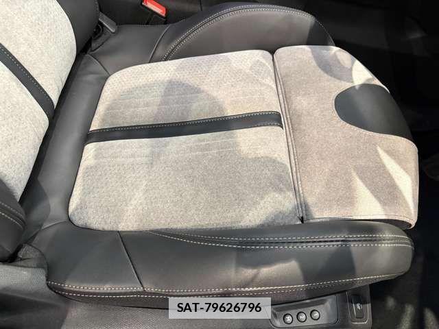 Peugeot 3008 2021-09 7727125-17