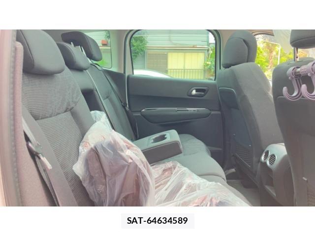 Peugeot 3008 2014-05 7727138-14