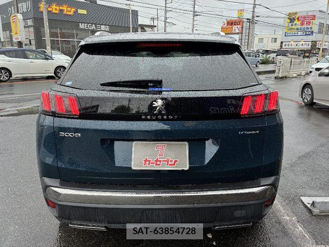 Peugeot 3008 2023-06 7727126-27