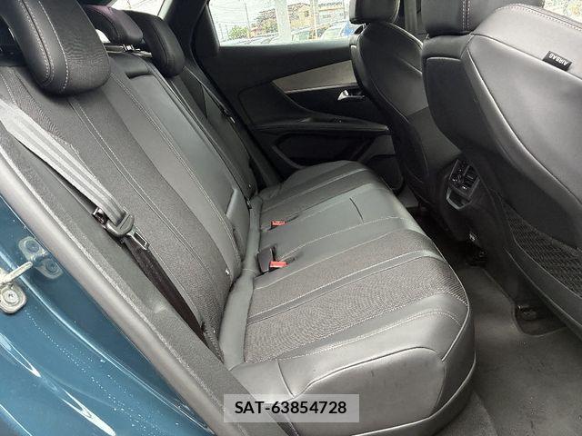 Peugeot 3008 2023-06 7727126-4