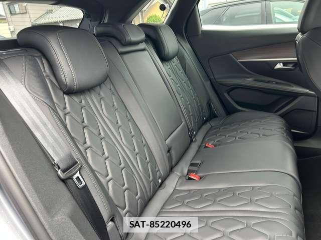 Peugeot 3008 2025-05 7727120-14