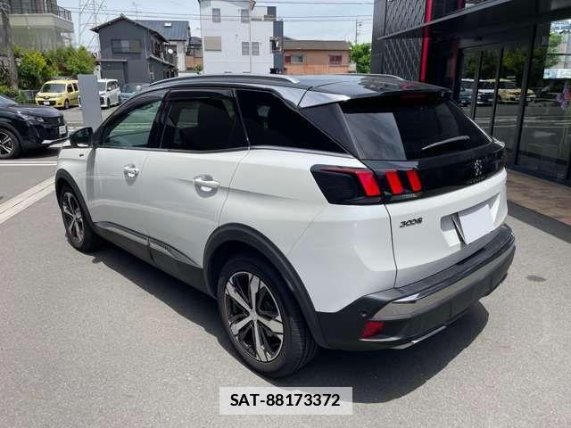 Peugeot 3008 2019-06 7788164-11