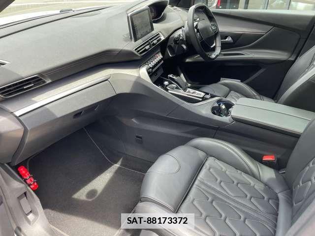 Peugeot 3008 2019-06 7788164-17