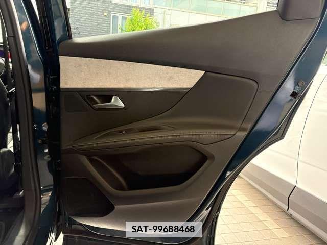 Peugeot 3008 2023-05 7788171-18