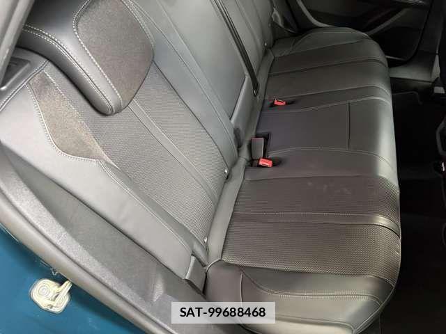 Peugeot 3008 2023-05 7788171-19