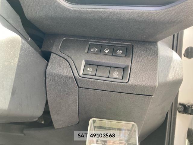 Peugeot 3008 2021-03 7980553-12