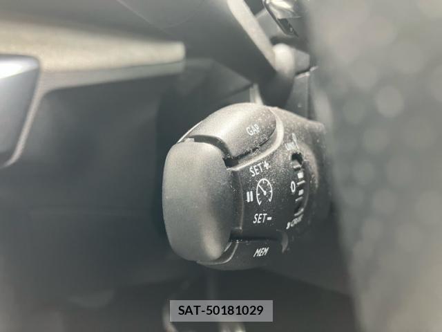 Peugeot 3008 2018-05 8037576-26