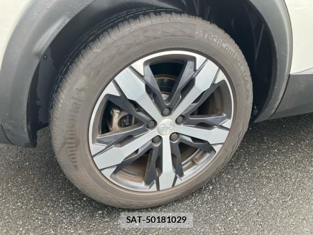 Peugeot 3008 2018-05 8037576-6
