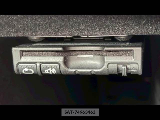 Peugeot 3008 2017-11 8075106-9