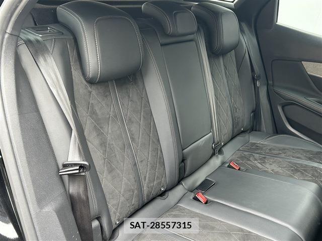 Peugeot 3008 2019-06 8101180-12