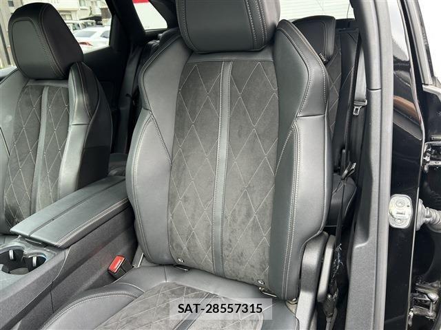 Peugeot 3008 2019-06 8101180-16