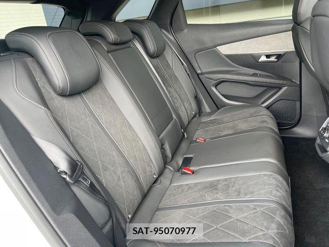 Peugeot 3008 2019-03 8131852-12