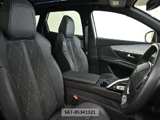 Peugeot 3008 2019-05 8131850-26