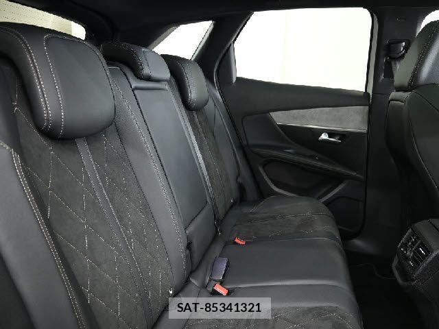 Peugeot 3008 2019-05 8131850-27