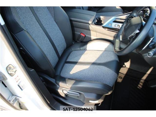 Peugeot 3008 2019-04 8209510-24