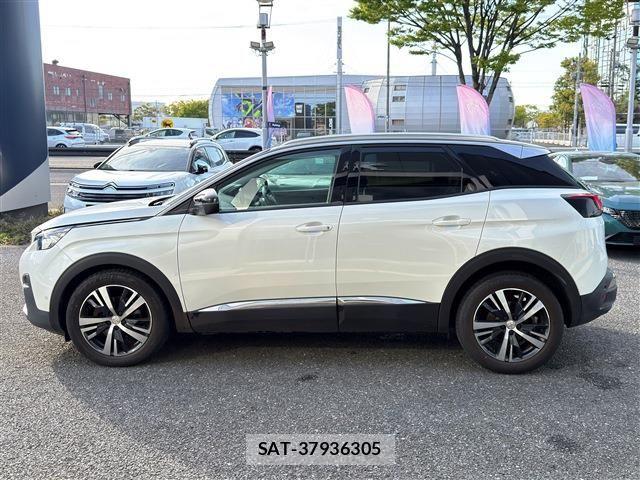 Peugeot 3008 2017-07 8209511-7