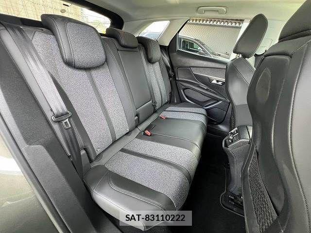 Peugeot 3008 2017-06 8246325-11