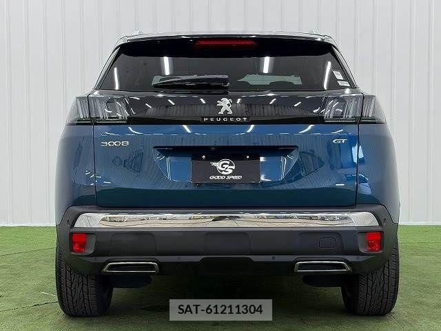 Peugeot 3008 2021-10 8246323-12