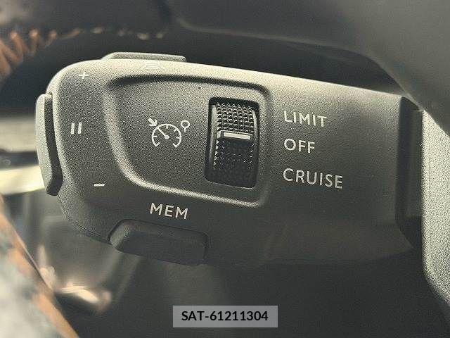 Peugeot 3008 2021-10 8246323-4