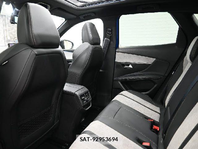 Peugeot 3008 2021-05 8246322-12