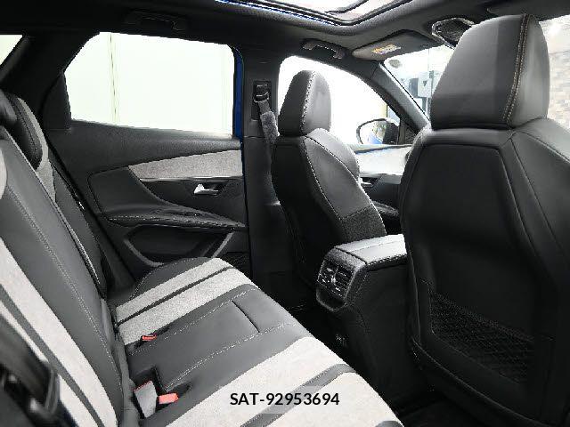 Peugeot 3008 2021-05 8246322-14