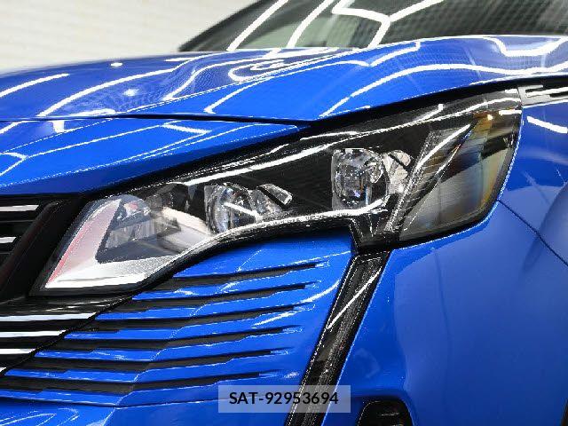 Peugeot 3008 2021-05 8246322-18