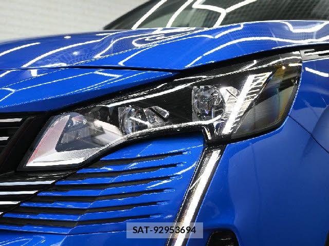 Peugeot 3008 2021-05 8246322-19