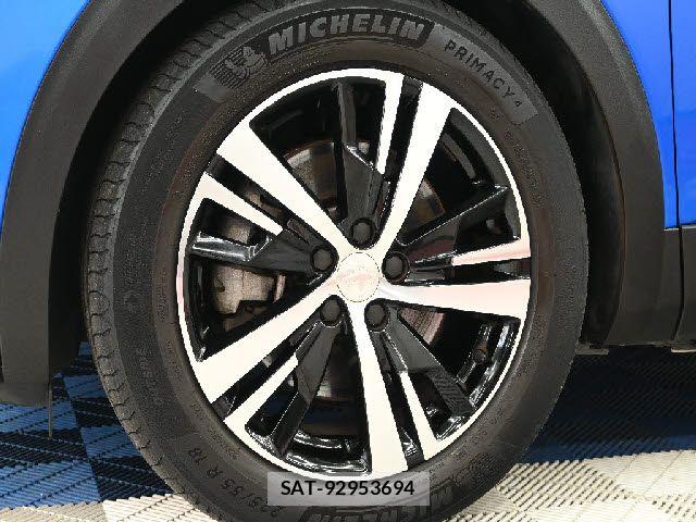 Peugeot 3008 2021-05 8246322-8