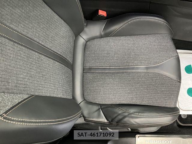 Peugeot 3008 2017-03 8316359-18
