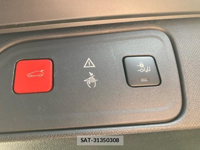 Peugeot 3008 2018-09 8355327-11