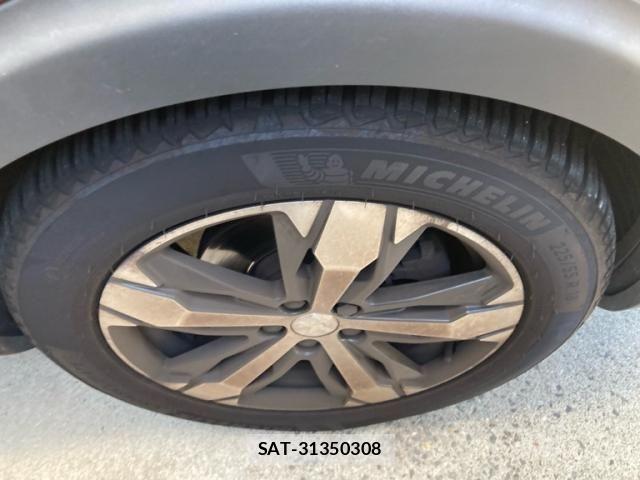 Peugeot 3008 2018-09 8355327-5