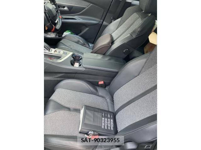 Peugeot 3008 2018-02 8368083-11