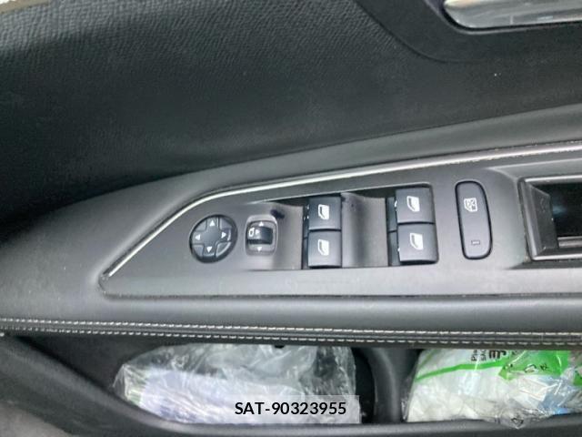 Peugeot 3008 2018-02 8368083-20