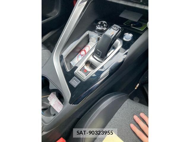 Peugeot 3008 2018-02 8368083-22