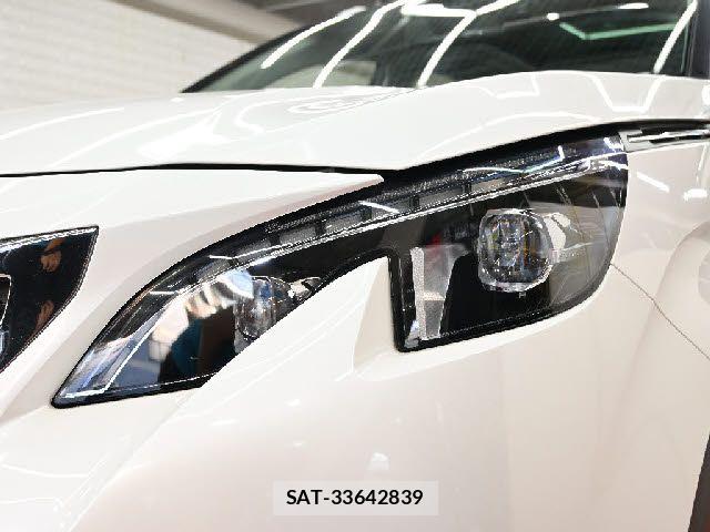 Peugeot 3008 2018-12 8368084-18