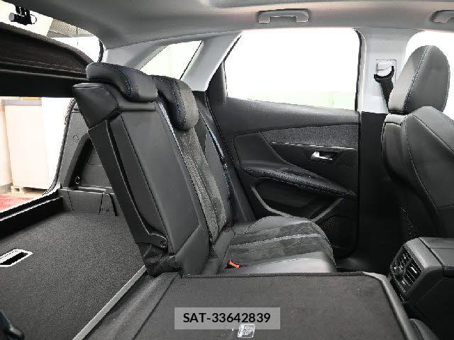 Peugeot 3008 2018-12 8368084-28