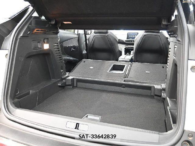 Peugeot 3008 2018-12 8368084-7