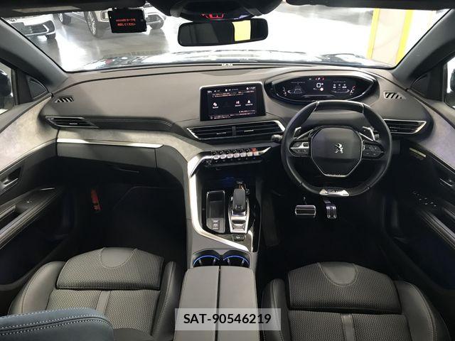 Peugeot 3008 2022-06 8414335-9