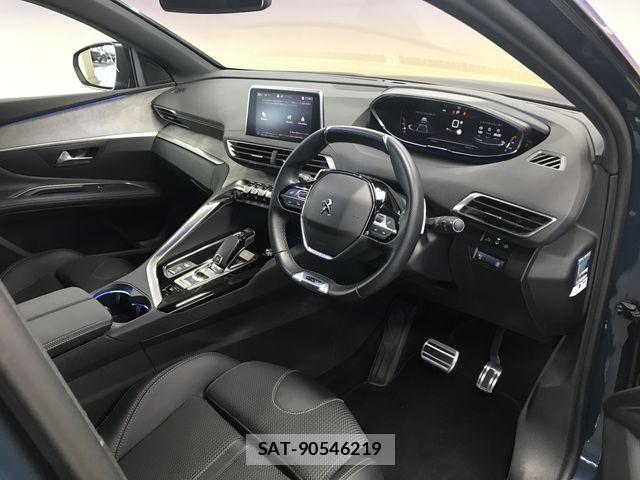 Peugeot 3008 2022-06 8414335-10