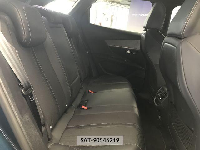 Peugeot 3008 2022-06 8414335-15