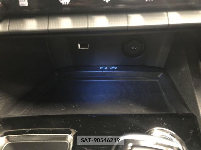 Peugeot 3008 2022-06 8414335-20